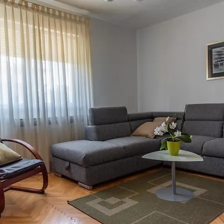 Maria Апартаменты *